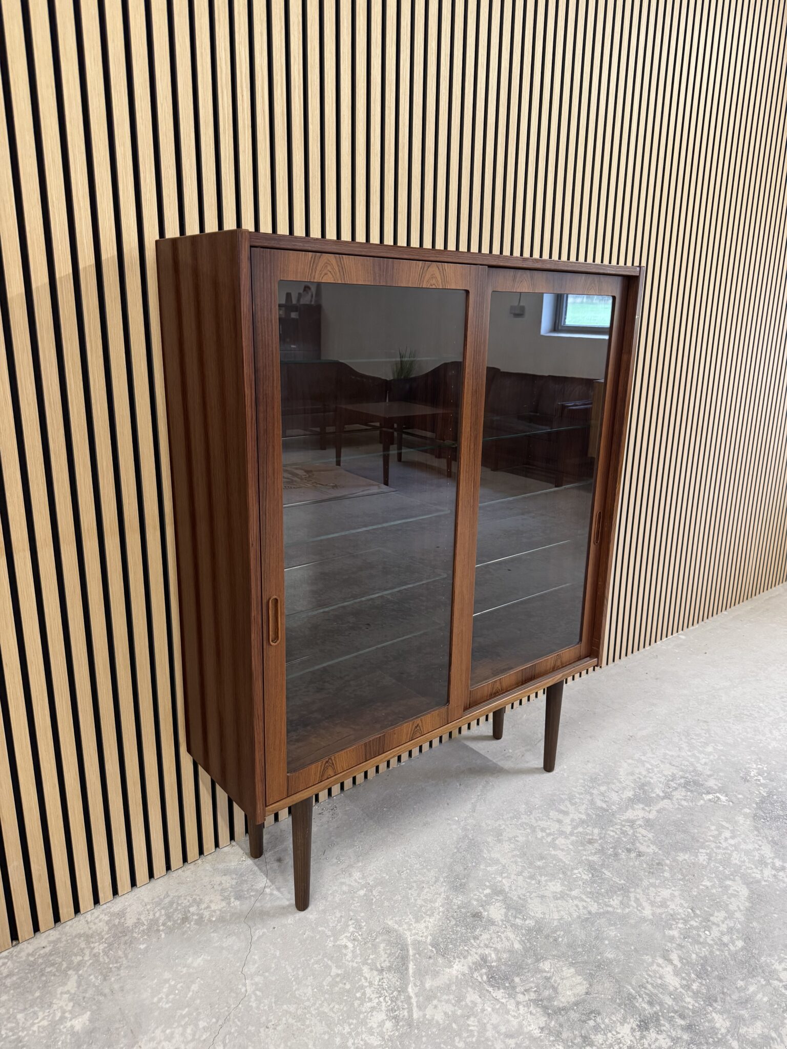 Vi opkøber møbler - Sælg møbler hos os